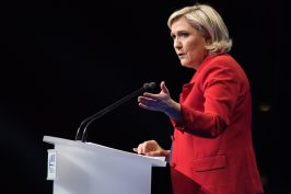 Pourquoi demande-t-on à Marine Le Pen de se soumettre à une expertise psychiatrique ?