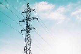 EDF – Total Direct Energie : le Tribunal de commerce de Paris reconnaît un cas de force majeure lié au Covid-19 dans la fourniture d’électricité