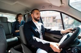 Plate-formes VTC : Uber France assigné pour concurrence déloyale