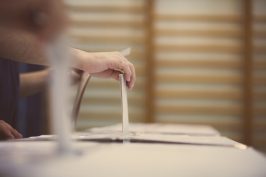 Élections municipales : faire un choix conforme aux standards internationaux